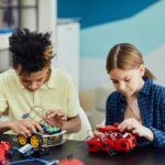 Spielzeugroboter für Kinder: Die Zukunft des Spielens umarmen